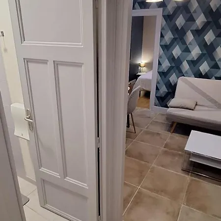 S-e-r-a-l-y 1 Apartment Egliseneuve-d'Entraigues