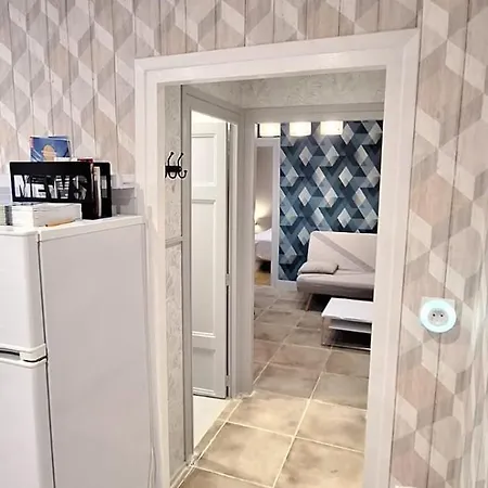 Apartament S-e-r-a-l-y 1 *